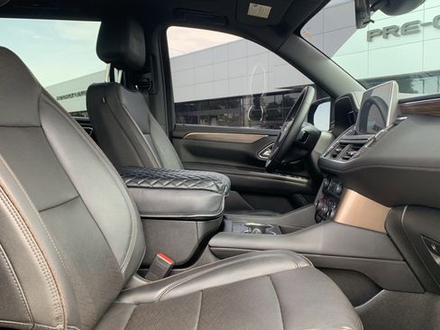 Used 2023 Chevrolet Tahoe High Country w/ Premium Package 2 AWD/4WD image 35