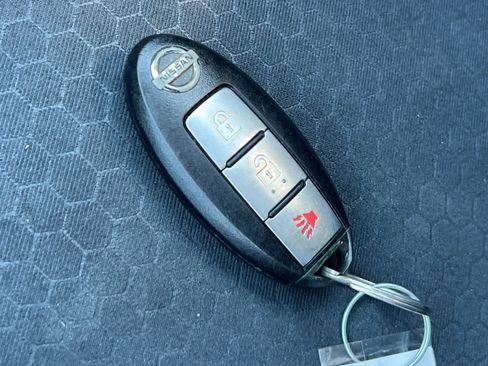 Used 2015 Nissan Juke SV w/ Technology Package image 27