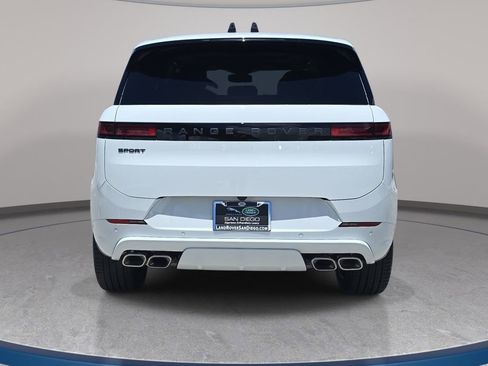 Certified 2026 Land Rover Range Rover Sport Dynamic SE AWD/4WD image 6