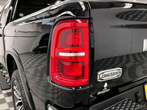 Used 2025 RAM 1500 Limited AWD/4WD image 35