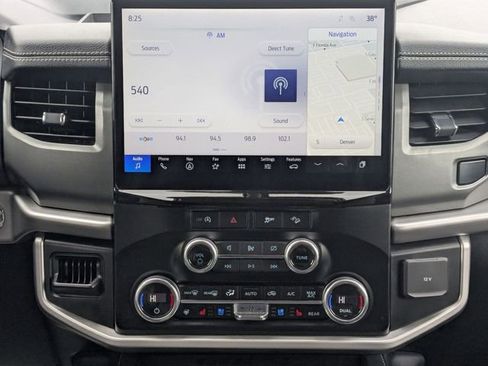 Used 2024 Ford Expedition Max XLT image 21