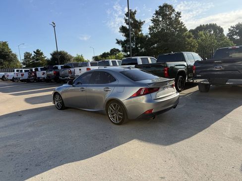 Used 2016 Lexus IS 200t w/ F Sport Package RWD image 5