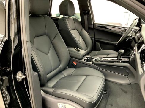 New 2026 Porsche Macan AWD/4WD image 26