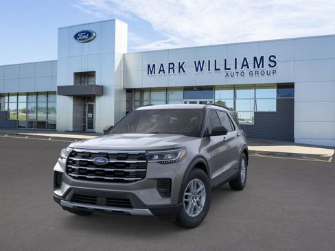 New 2026 Ford Explorer Active image 2