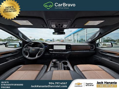 Used 2023 Chevrolet Silverado 1500 High Country w/ High Country Premium Package AWD/4WD image 13