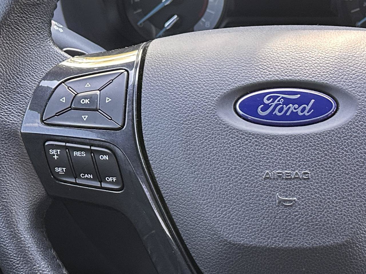 Used 2017 Ford Explorer XLT AWD/4WD image 20