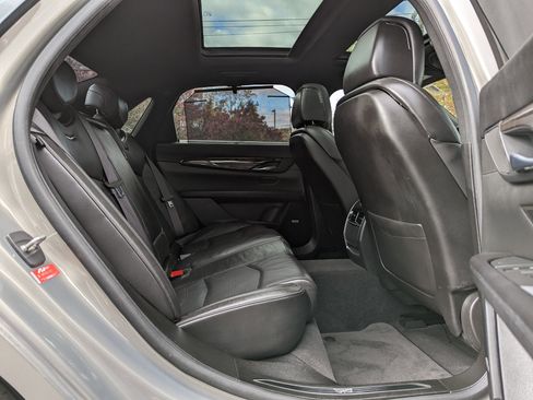 Used 2018 Cadillac CT6 Luxury image 31