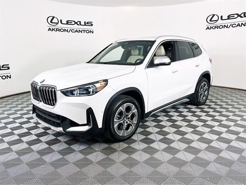 Used 2023 BMW X1 xDrive28i w/ Premium Package image 6