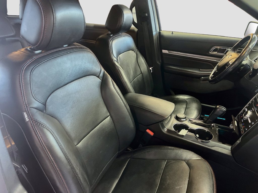 Used 2017 Ford Explorer Sport w/ Equipment Group 401A AWD/4WD image 30