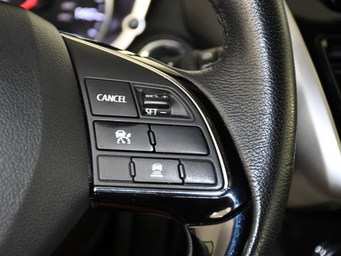 Used 2025 Mitsubishi Eclipse Cross SE AWD/4WD image 21