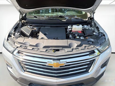 Used 2022 Chevrolet Traverse LT FWD image 29
