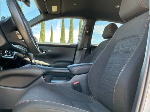 Used 2025 Honda HR-V Sport image 18
