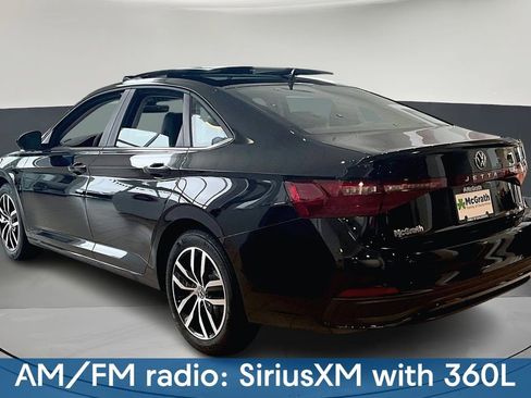 New 2026 Volkswagen Jetta SE image 3