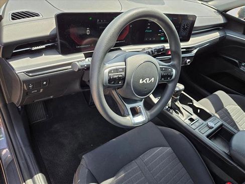 Used 2025 Kia K5 LXS FWD image 10