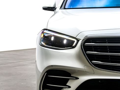 Certified 2023 Mercedes-Benz S 580 4MATIC Sedan image 16