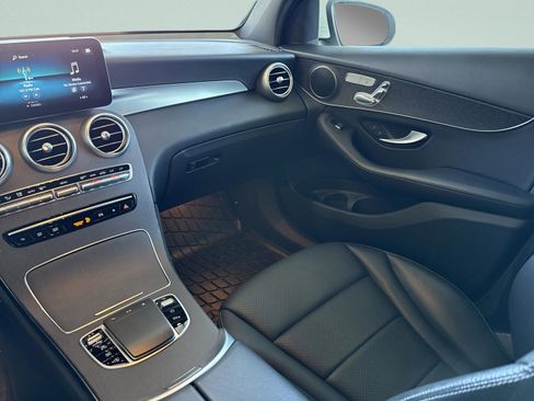 Certified 2021 Mercedes-Benz GLC 300 GLC 300 image 44