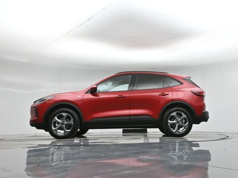 Used 2025 Ford Escape ST-Line Select image 8