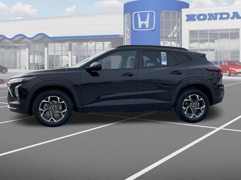 Used 2024 Chevrolet Trax LT image 5