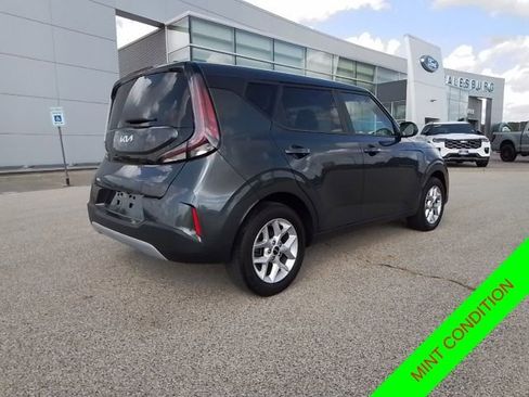 Used 2024 Kia Soul LX w/ Option Group 015 image 5