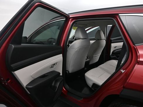 Used 2025 Hyundai Tucson SEL FWD image 13