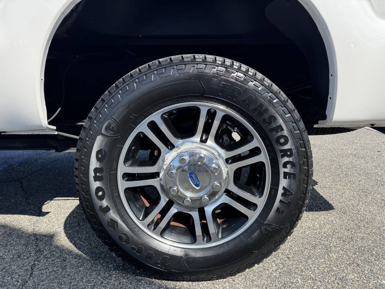 Used 2015 Ford F250 Platinum w/ FX4 Off-Road Package AWD/4WD image 6