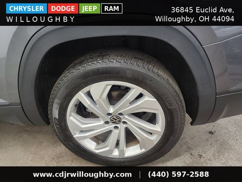 Used 2021 Volkswagen Atlas SE w/ Panoramic Sunroof Package AWD/4WD image 40
