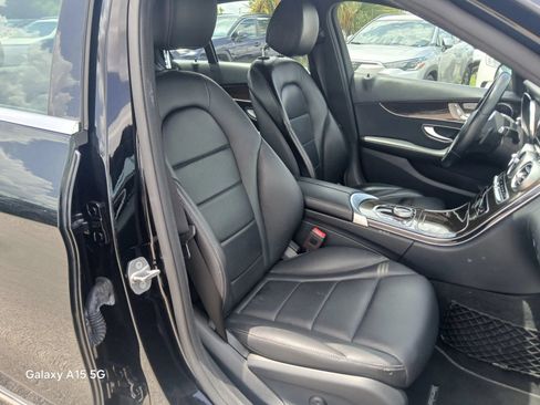 Used 2019 Mercedes-Benz C 300 4MATIC Sedan w/ Premium Package image 20