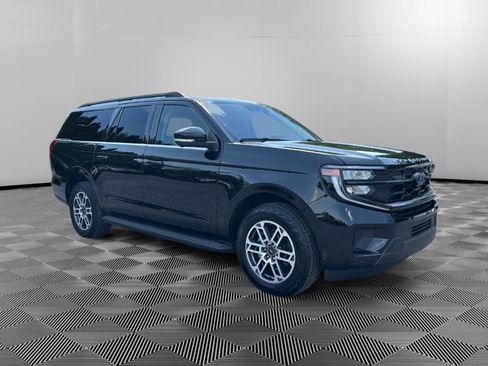 Used 2025 Ford Expedition Max Active AWD/4WD image 2