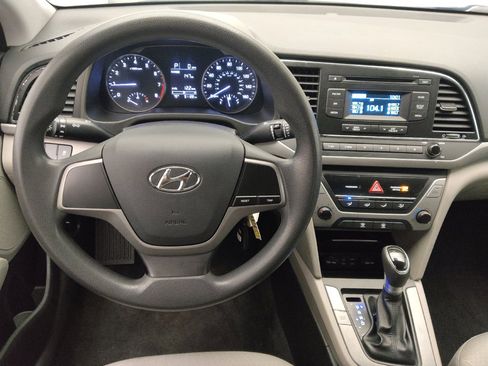 Used 2017 Hyundai Elantra SE FWD image 22