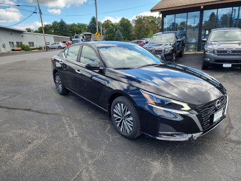 New 2025 Nissan Altima 2.5 SV w/ SV Premium Package image 1