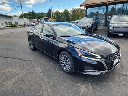 New 2025 Nissan Altima 2.5 SV w/ SV Premium Package