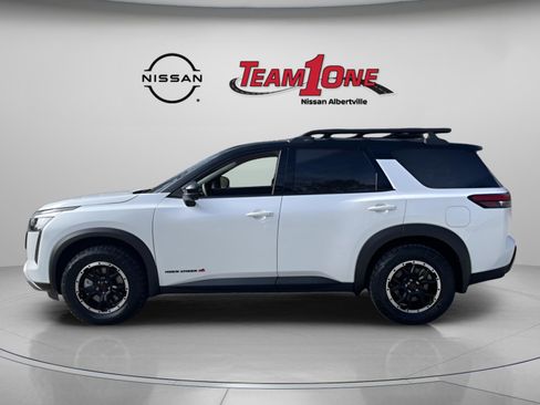 New 2026 Nissan Pathfinder Rock Creek image 9