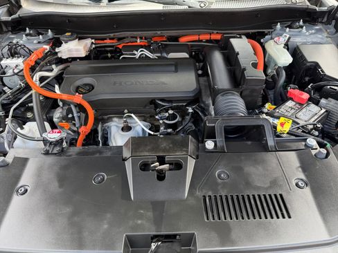 Used 2025 Honda CR-V Sport image 8