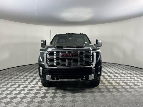 Used 2025 GMC Sierra 3500 Denali w/ Denali Reserve Package image 10