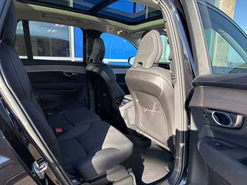 Certified 2025 Volvo XC90 B6 Plus image 10