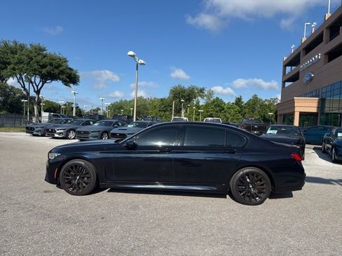 Used 2021 BMW 750i xDrive w/ Luxury Rear Seating Package AWD/4WD image 2
