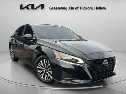 Used 2023 Nissan Altima 2.5 SV