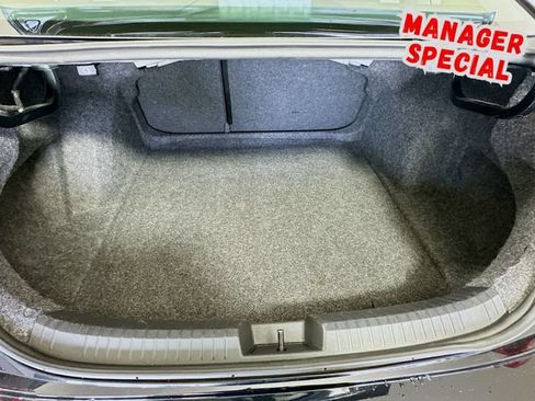 Used 2024 Volkswagen Jetta SE FWD image 24