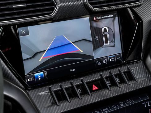 Used 2024 Lamborghini Urus Performante AWD/4WD image 28
