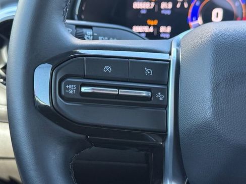 Used 2024 Chevrolet Colorado LT w/ LT Convenience Package image 10