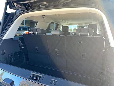 New 2025 Ford Expedition Active image 9