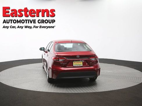 Used 2025 Toyota Corolla LE FWD image 35
