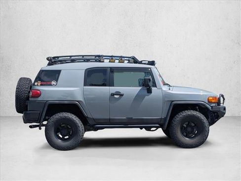 Used 2013 Toyota FJ Cruiser 4WD w/ Trail Teams Special Edition image 4