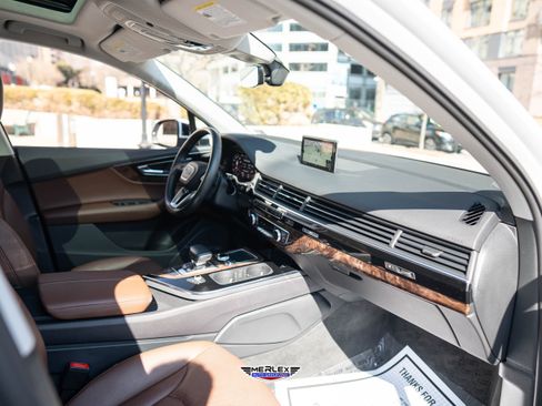 Used 2018 Audi Q7 3.0T Prestige image 15