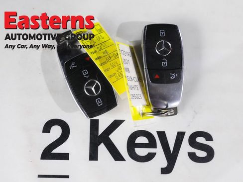 Used 2021 Mercedes-Benz GLB 250 4MATIC w/ Premium Package image 25