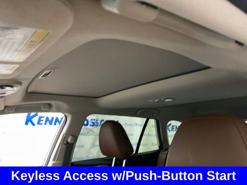 Certified 2023 Subaru Outback Touring AWD/4WD image 12