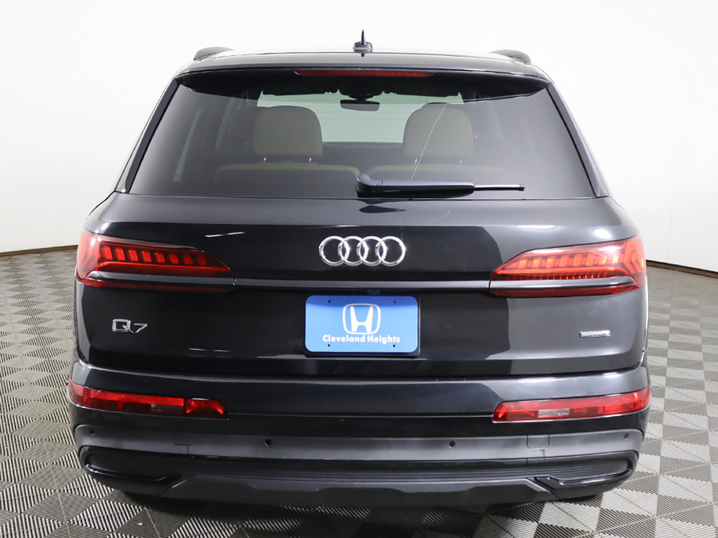 Used 2023 Audi Q7 3.0T Premium Plus w/ Premium Plus Package AWD/4WD image 16