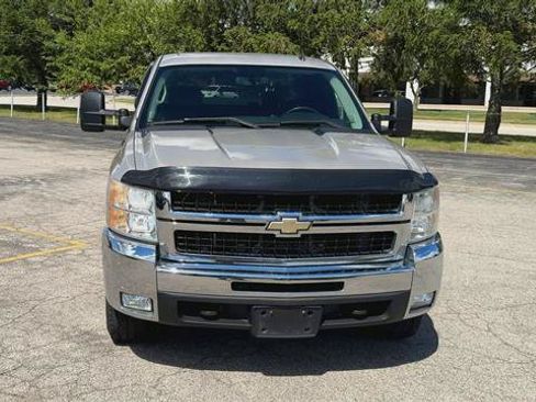 Used 2008 Chevrolet Silverado 2500 LT w/ 2LT Convenience Package AWD/4WD image 3