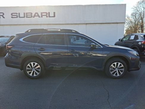 Certified 2023 Subaru Outback Premium image 7