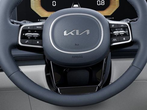 New 2026 Kia Carnival EX FWD image 22